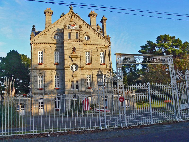 Le Château de la Mare